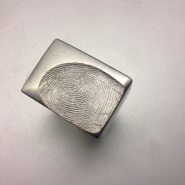 Platinring mit Fingerprint